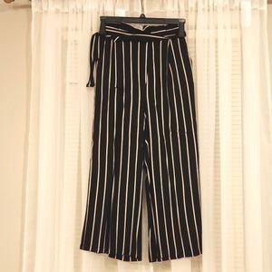 Striped Wide Leg Cropped Pants